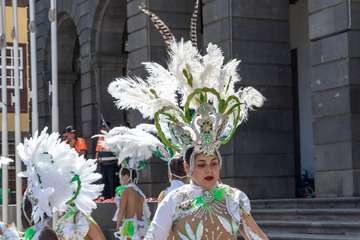 El Carnaval 'okupa' las calles del casco antiguo de la capital (Foto José Francisco Fernández Belda)